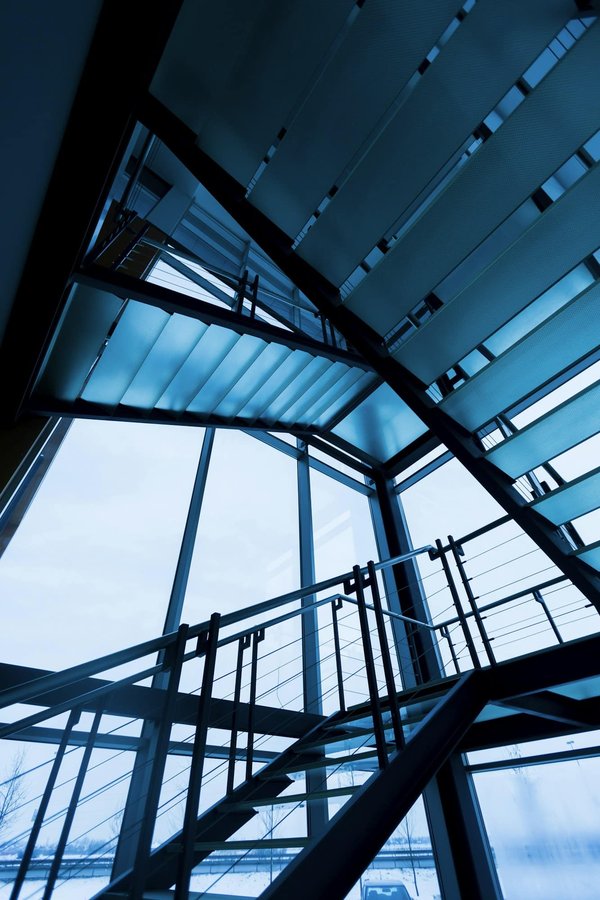 Escalier droit métallique : confort et élégance au quotidien